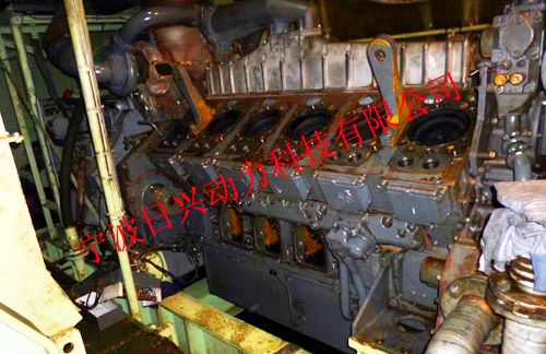 三菱S12柴油發(fā)動機(jī)燃油系統(tǒng)的拆卸、檢測