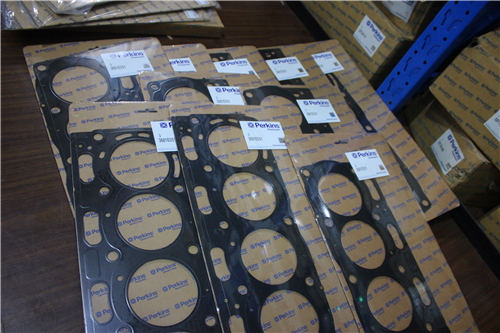 威爾遜信柴油發(fā)電機(jī)組配件1830346 C95汽缸蓋、汽缸墊、氣門、導(dǎo)管、座圈