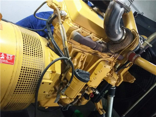 強(qiáng)鹿柴油發(fā)動(dòng)機(jī)維修和調(diào)整氣冊(cè)