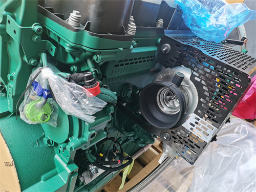 沃爾沃柴油發(fā)動(dòng)機(jī)缸蓋氣門(mén)座鑲?cè)變?nèi)徑測(cè)量全攻略