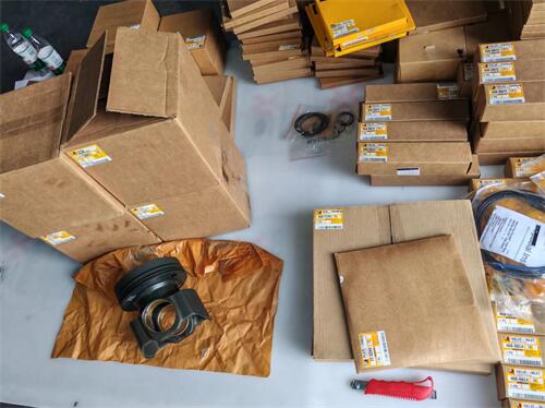 卡特彼勒攤鋪機配件全解析:道路施工的得力助手！