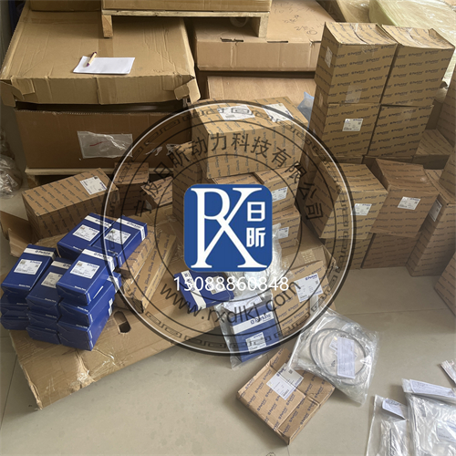 戴納派克CC1000壓路機(jī)珀金斯403D-11發(fā)動機(jī)維護(hù)保養(yǎng)全攻略——從日常檢查到配件選購保姆級指南